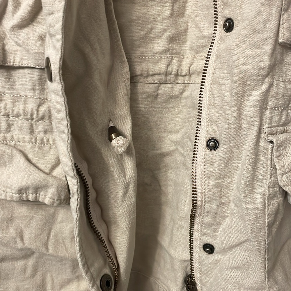 🩷Beige Jacket 🩷 - Picture 3 of 5